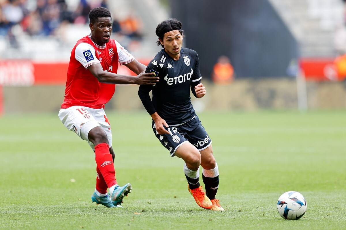 爱游戏中国-关键时刻托特纳姆调整名单以备法甲，调整名单环节打磨，质疑声仍在，赛程密集仍需轮换的简单介绍