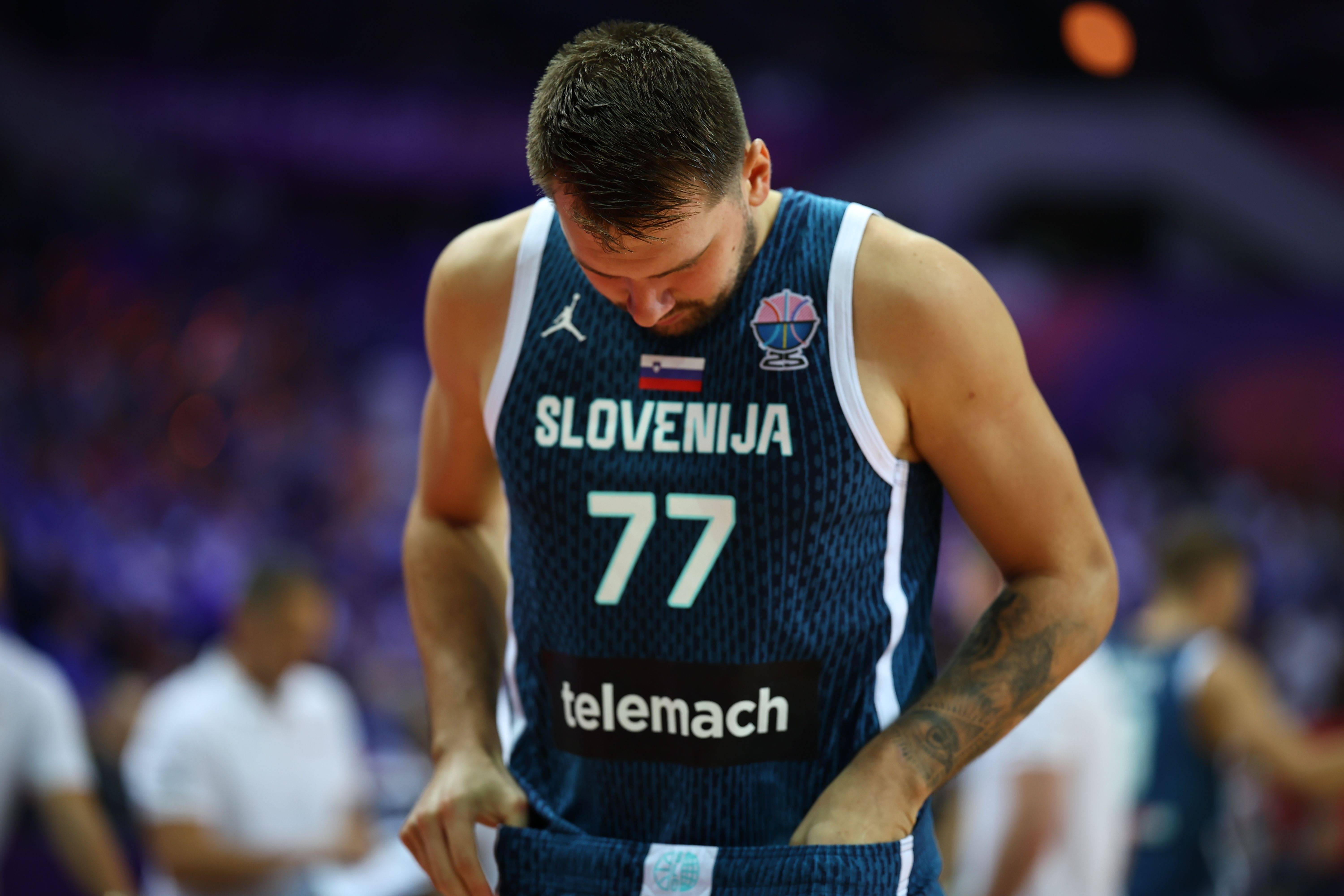 爱游戏网页版-冲刺阶段NBA季后赛传出新动向；达拉斯独行侠遗憾出局；管理层表态：球迷炸锅；阵容厚度经受考验的简单介绍